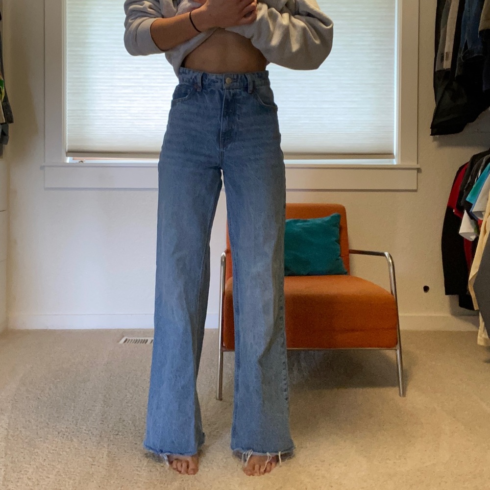 Famous Zara wide leg blue jeans